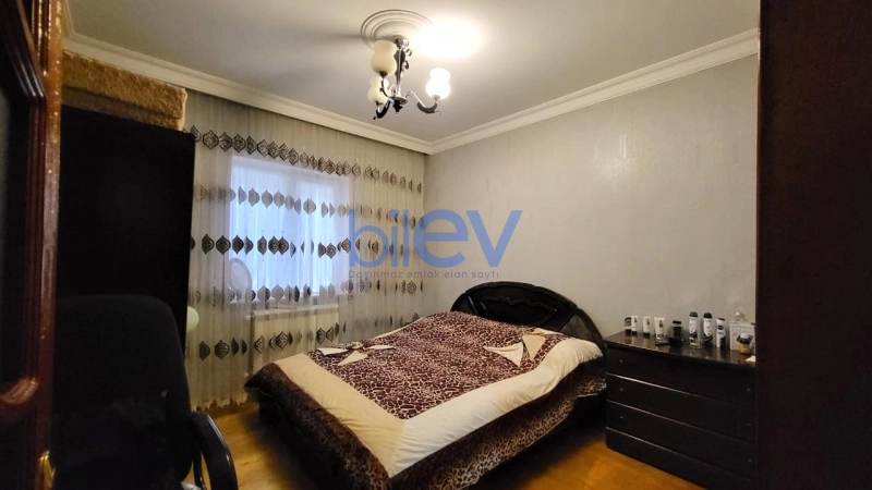 Satış 7 otaqlı Həyət evi  220m², Bakı