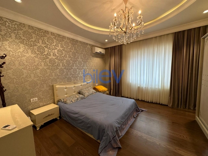 Satış 7 otaqlı Bağ evi  500m², Bakı