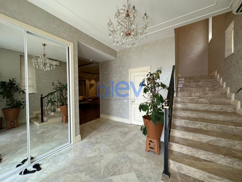 Satış 7 otaqlı Bağ evi  500m², Bakı