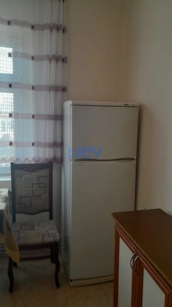 Aylıq Kirayə 2 otaqlı Köhnə Tikili bina evi  56m², Bakı