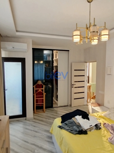 Satış 4 otaqlı Yeni Tikili bina evi  131m², Bakı