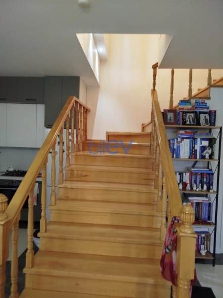 Satış 4 otaqlı Yeni Tikili bina evi  131m², Bakı