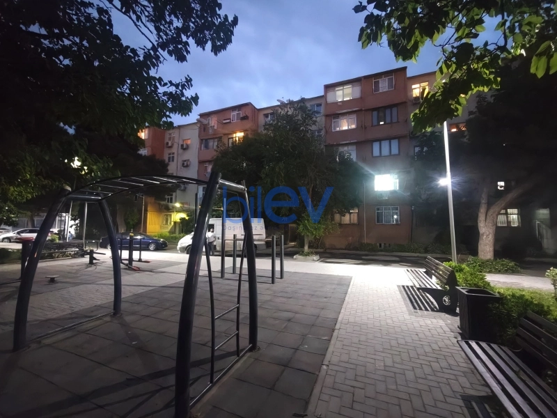 Aylıq Kirayə 2 otaqlı Köhnə Tikili bina evi  38m², Bakı