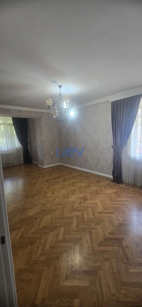 Aylıq Kirayə 2 otaqlı Köhnə Tikili bina evi  50m², Bakı