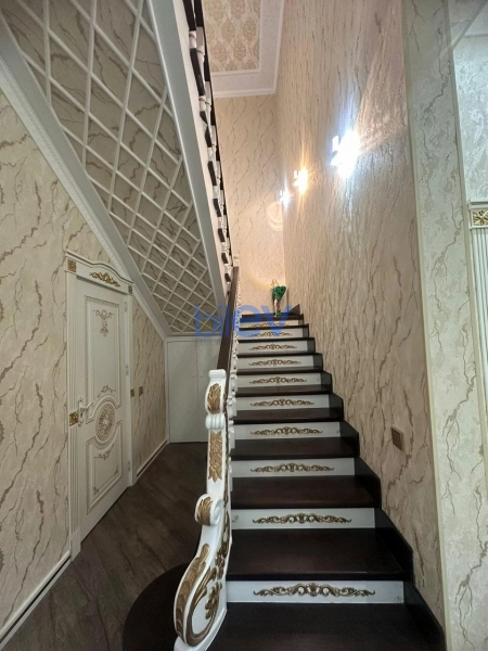 Satış 6 otaqlı Villa  255m², Bakı