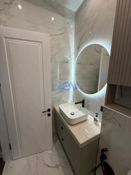 Aylıq Kirayə 3 otaqlı Yeni Tikili bina evi  120m², Bakı