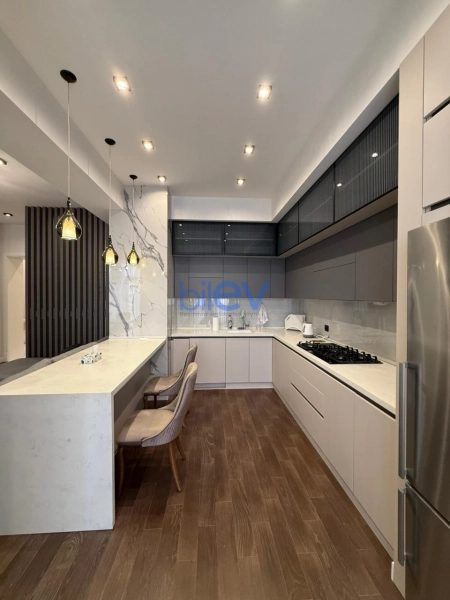 Aylıq Kirayə 3 otaqlı Yeni Tikili bina evi  120m², Bakı