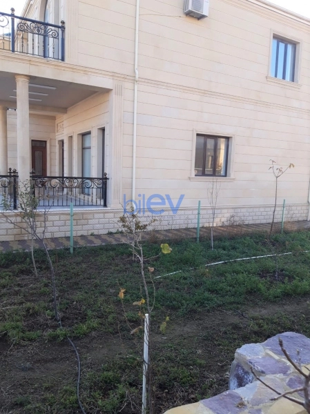 Aylıq Kirayə 6 otaqlı Həyət evi  340m², Bakı