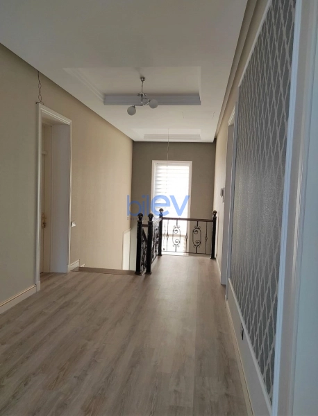Aylıq Kirayə 6 otaqlı Həyət evi  340m², Bakı