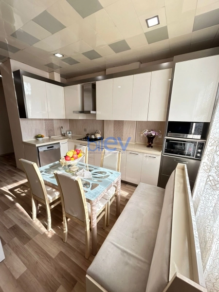 Aylıq Kirayə 2 otaqlı Yeni Tikili bina evi  80m², Bakı