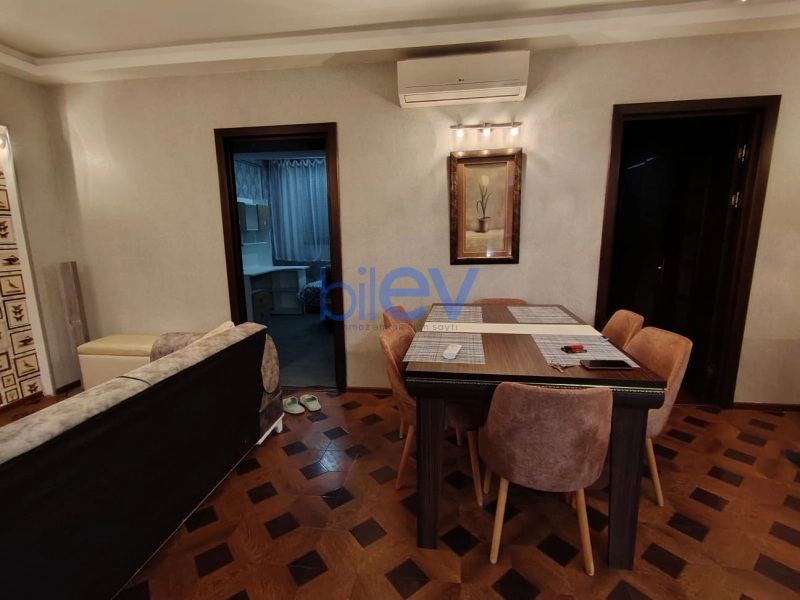 Aylıq Kirayə 3 otaqlı Köhnə Tikili bina evi  68m², Bakı