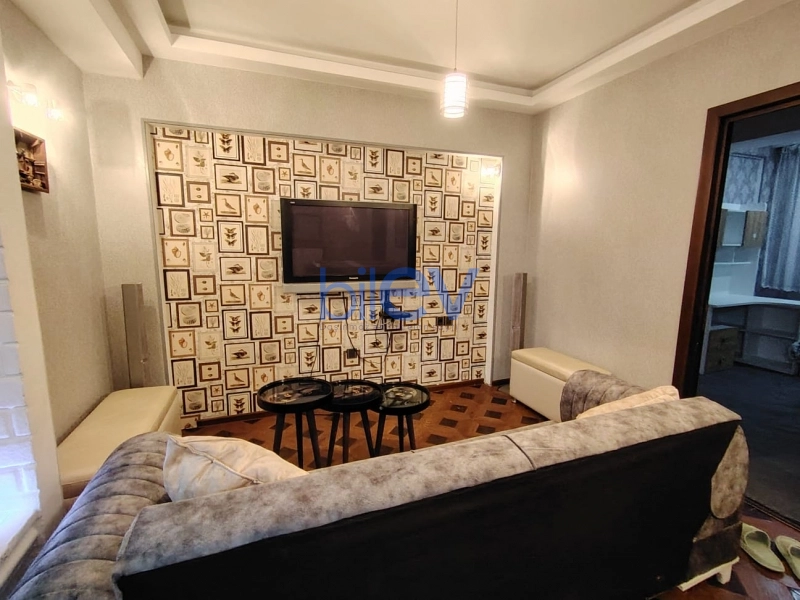 Aylıq Kirayə 3 otaqlı Köhnə Tikili bina evi  68m², Bakı