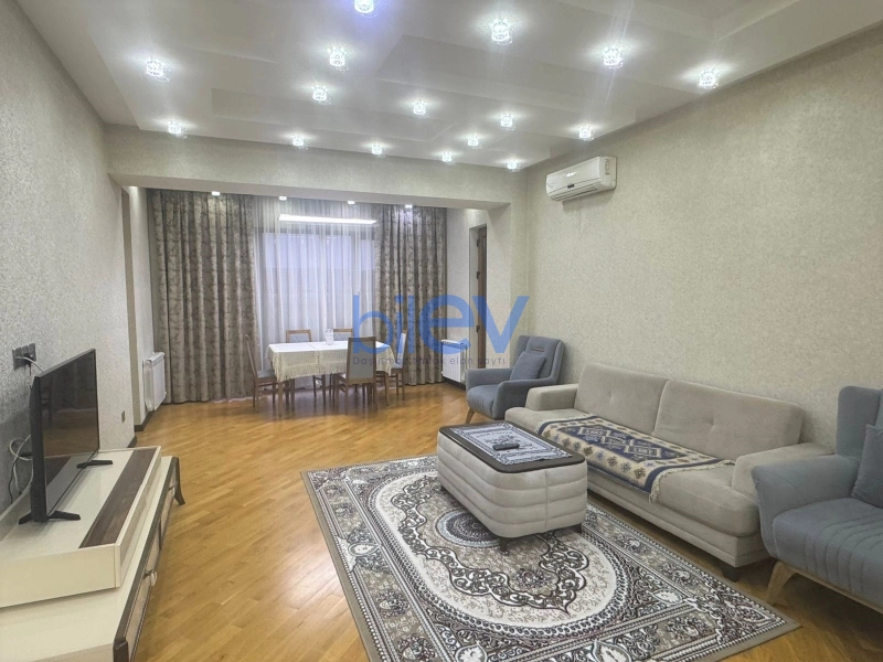 Aylıq Kirayə 2 otaqlı Yeni Tikili bina evi  120m², Bakı