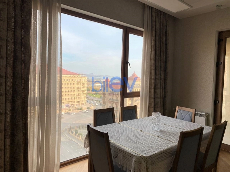 Aylıq Kirayə 2 otaqlı Yeni Tikili bina evi  120m², Bakı