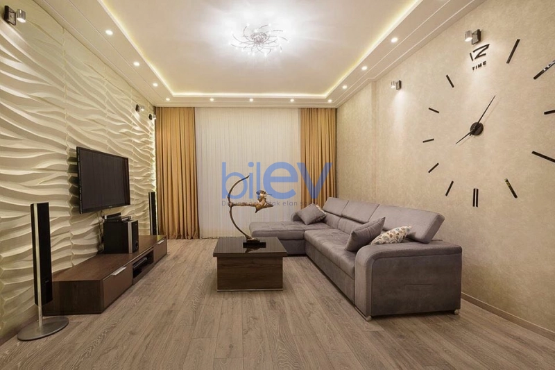 Aylıq Kirayə 2 otaqlı Yeni Tikili bina evi  90m², Bakı