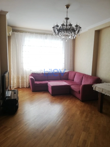 Aylıq Kirayə 2 otaqlı Yeni Tikili bina evi  77m², Bakı