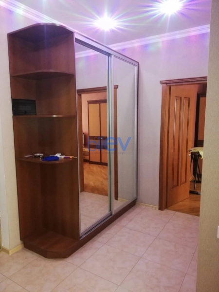 Aylıq Kirayə 2 otaqlı Yeni Tikili bina evi  77m², Bakı