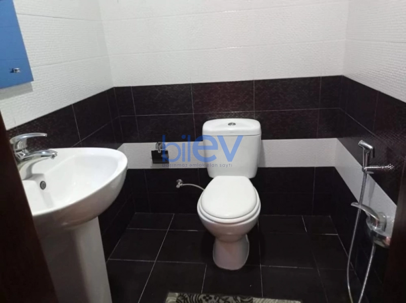 Aylıq Kirayə 3 otaqlı Yeni Tikili bina evi  140m², Bakı