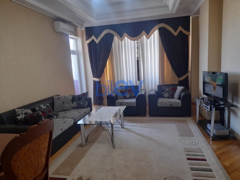 Aylıq Kirayə 3 otaqlı Yeni Tikili bina evi  140m², Bakı