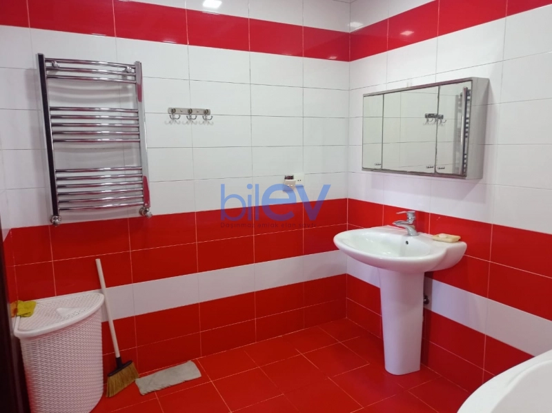 Aylıq Kirayə 3 otaqlı Yeni Tikili bina evi  140m², Bakı