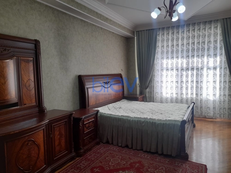 Aylıq Kirayə 3 otaqlı Yeni Tikili bina evi  140m², Bakı