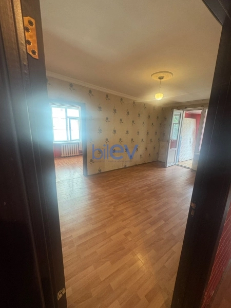 Aylıq Kirayə 2 otaqlı Köhnə Tikili bina evi  60m², Bakı