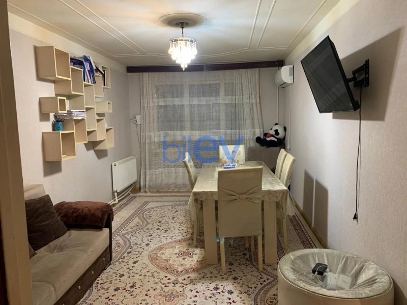 Aylıq Kirayə 2 otaqlı Köhnə Tikili bina evi  60m², Bakı