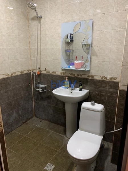 Aylıq Kirayə 2 otaqlı Köhnə Tikili bina evi  60m², Bakı