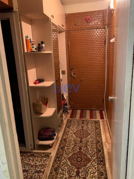 Aylıq Kirayə 2 otaqlı Köhnə Tikili bina evi  60m², Bakı