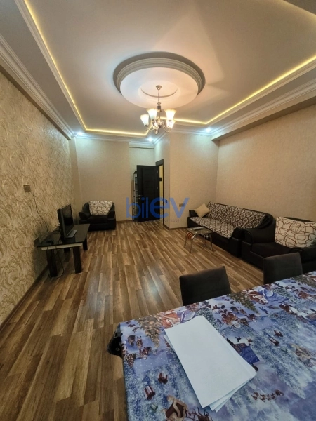 Aylıq Kirayə 2 otaqlı Yeni Tikili bina evi  75m², Bakı