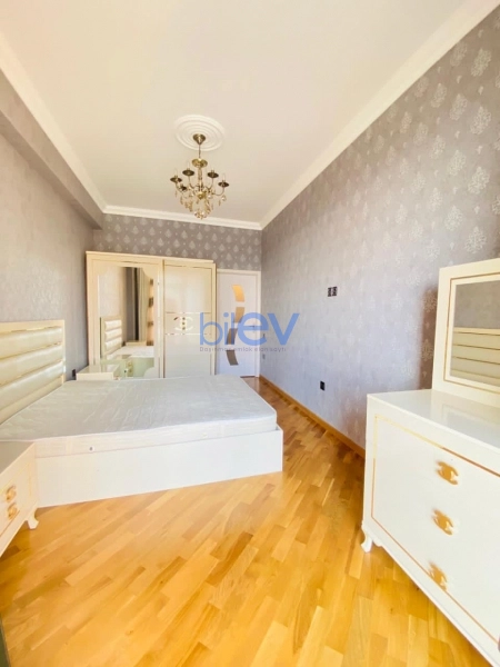 Aylıq Kirayə 2 otaqlı Yeni Tikili bina evi  68m², Bakı