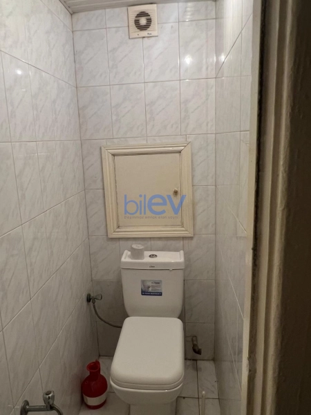 Aylıq Kirayə 3 otaqlı Köhnə Tikili bina evi  80m², Bakı