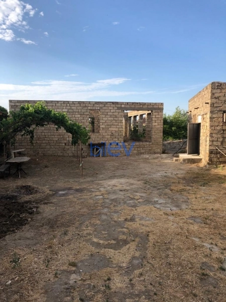Satış 4 otaqlı Torpaq  14m², Bakı