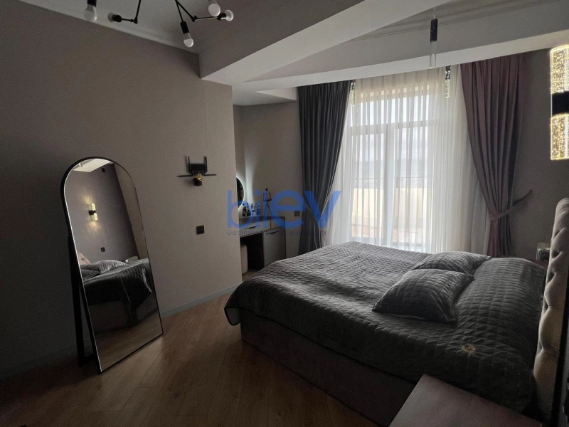 Satış 3 otaqlı Yeni Tikili bina evi  150m², Bakı
