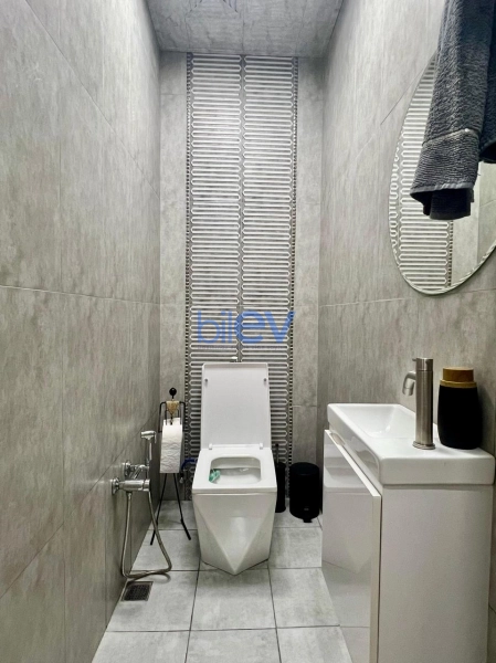 Satış 3 otaqlı Yeni Tikili bina evi  150m², Bakı