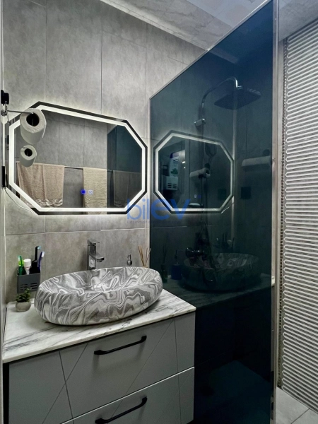 Satış 3 otaqlı Yeni Tikili bina evi  150m², Bakı