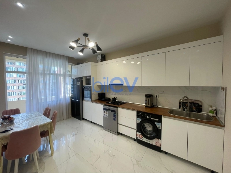 Satış 3 otaqlı Yeni Tikili bina evi  136m², Bakı
