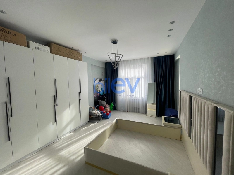 Satış 3 otaqlı Yeni Tikili bina evi  136m², Bakı