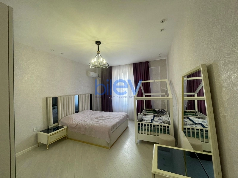Satış 3 otaqlı Yeni Tikili bina evi  136m², Bakı