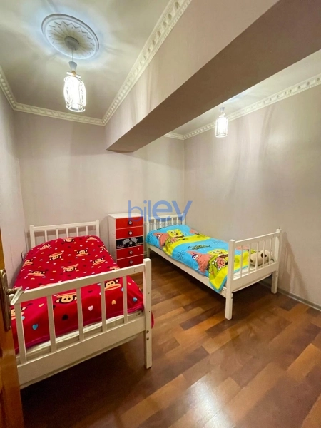 Satış 3 otaqlı Köhnə Tikili bina evi  m², Bakı