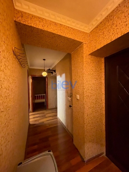 Satış 3 otaqlı Köhnə Tikili bina evi  m², Bakı