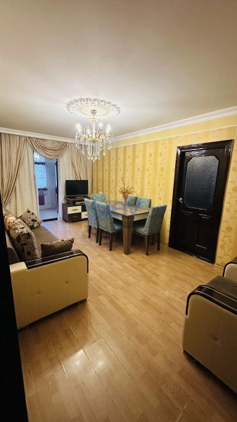Satış 3 otaqlı Köhnə Tikili bina evi  m², Sumqayıt