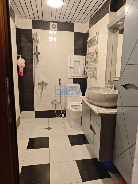 Satış 2 otaqlı Yeni Tikili bina evi  62m², Bakı
