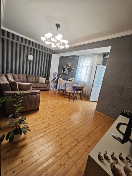Satış 2 otaqlı Yeni Tikili bina evi  62m², Bakı