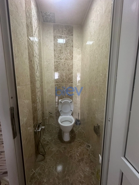 Aylıq Kirayə 3 otaqlı Yeni Tikili bina evi  110m², Bakı