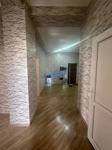Aylıq Kirayə 3 otaqlı Yeni Tikili bina evi  110m², Bakı