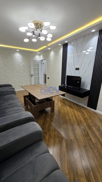 Aylıq Kirayə 2 otaqlı Köhnə Tikili bina evi  50m², Bakı