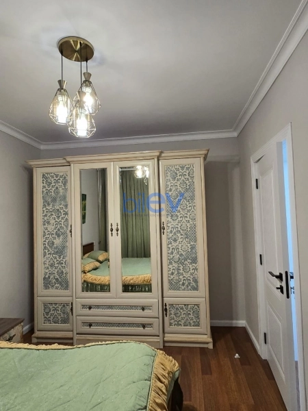 Aylıq Kirayə 4 otaqlı Köhnə Tikili bina evi  100m², Bakı