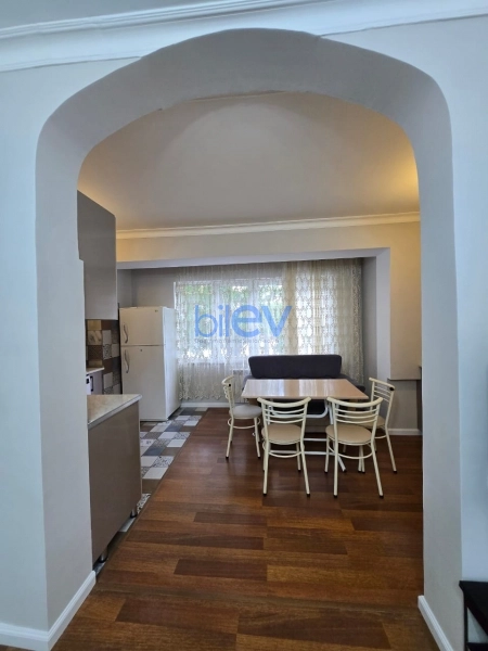 Aylıq Kirayə 4 otaqlı Köhnə Tikili bina evi  100m², Bakı