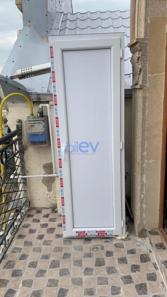 Aylıq Kirayə 3 otaqlı Yeni Tikili bina evi  98m², Bakı